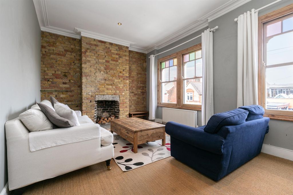 Property photo 1 of 11 118A-Kingswood-Road-Small-31.Jpg