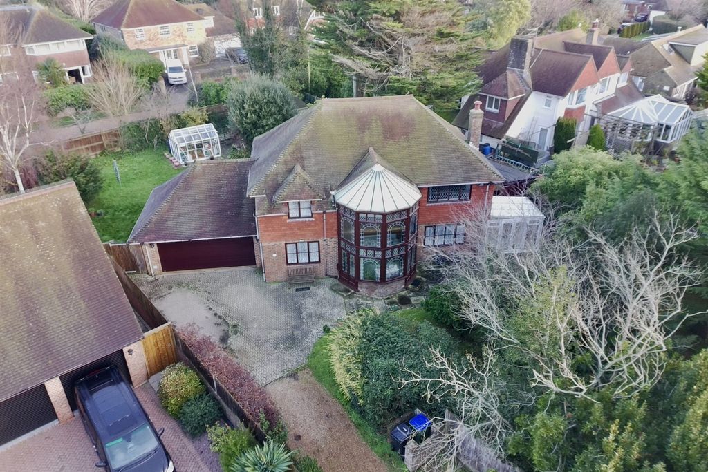 Property photo 1 of 21