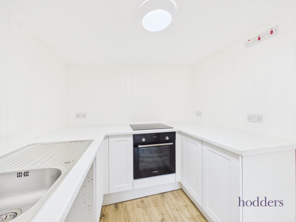 Property photo 2 of 17 Picture No. 23
