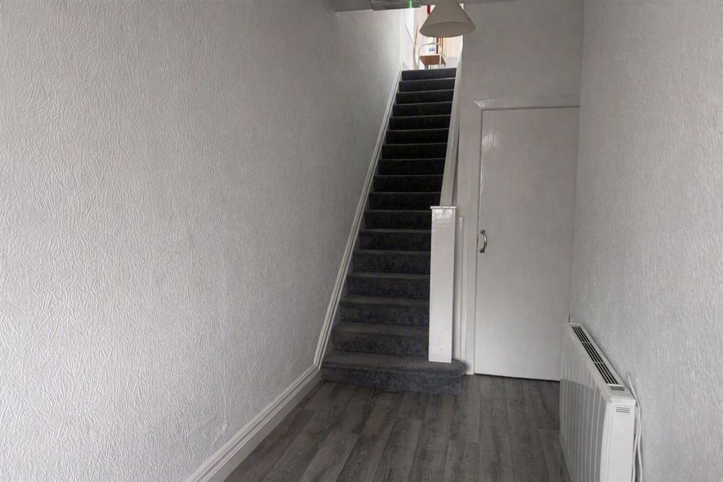 Property photo 2 of 11 Entrance Hallway