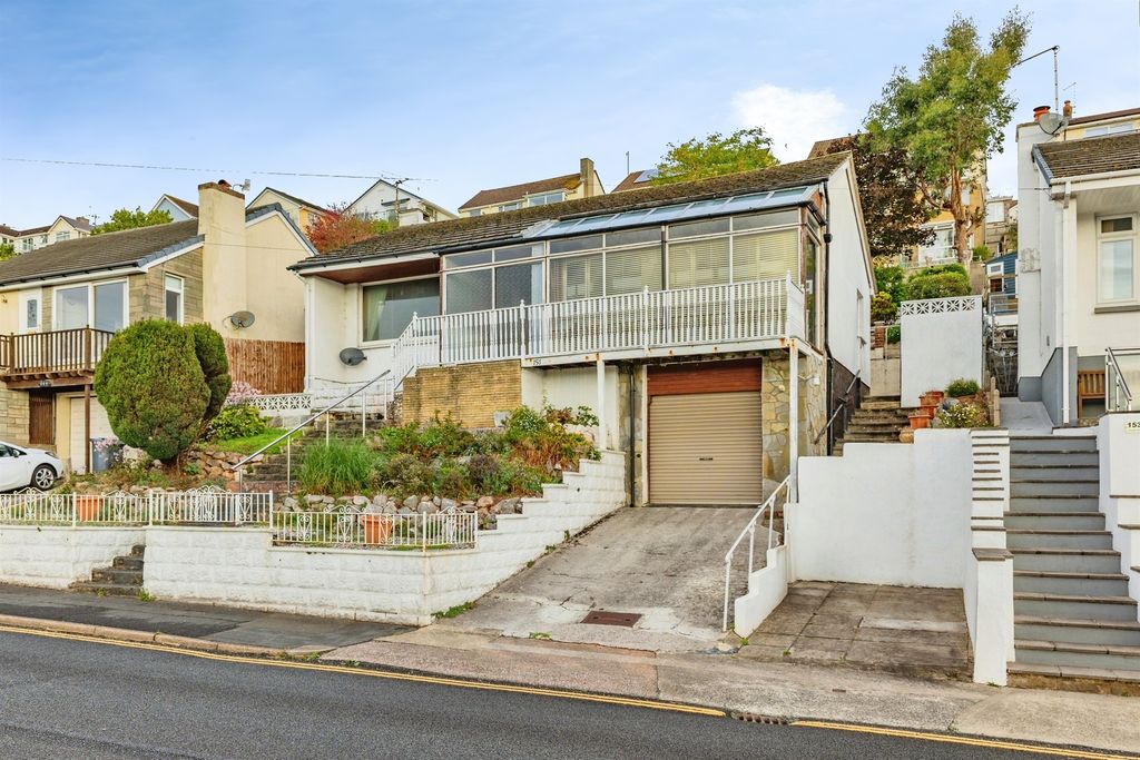 Property photo 1 of 30