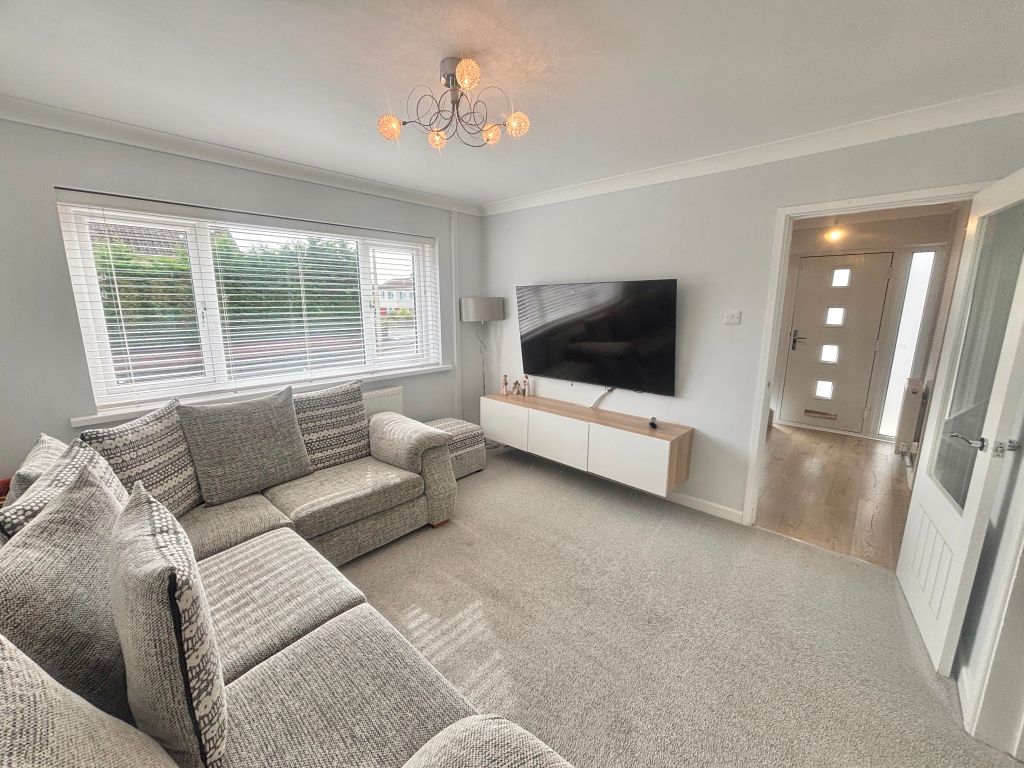 Property photo 3 of 33