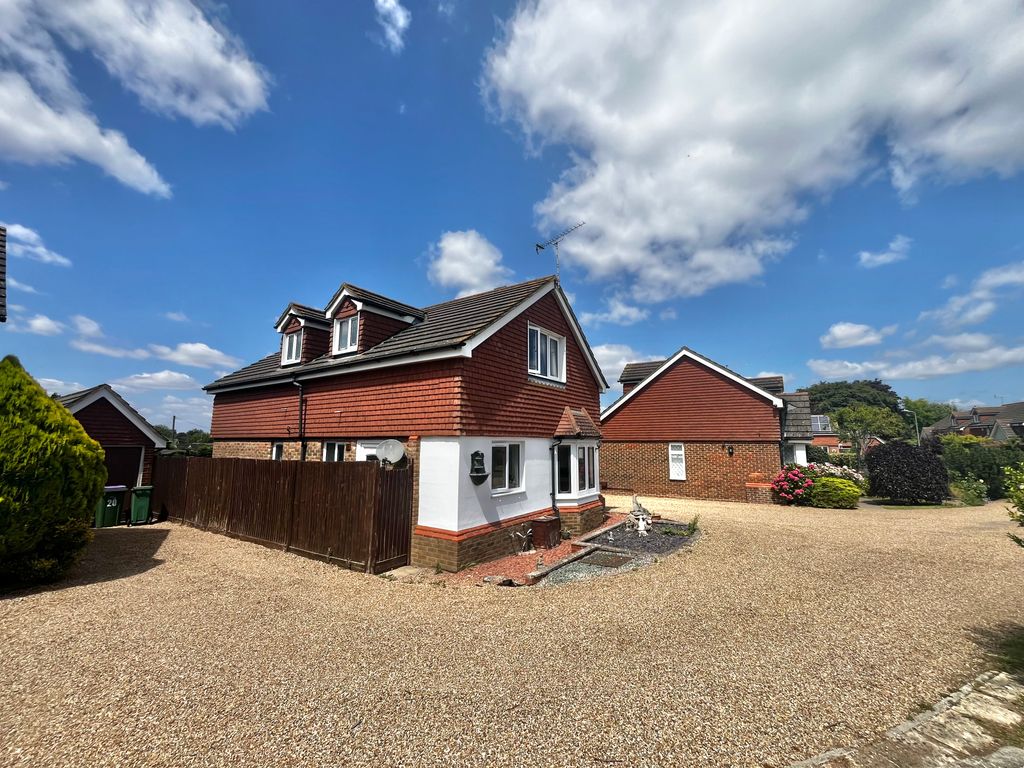 Property photo 2 of 34