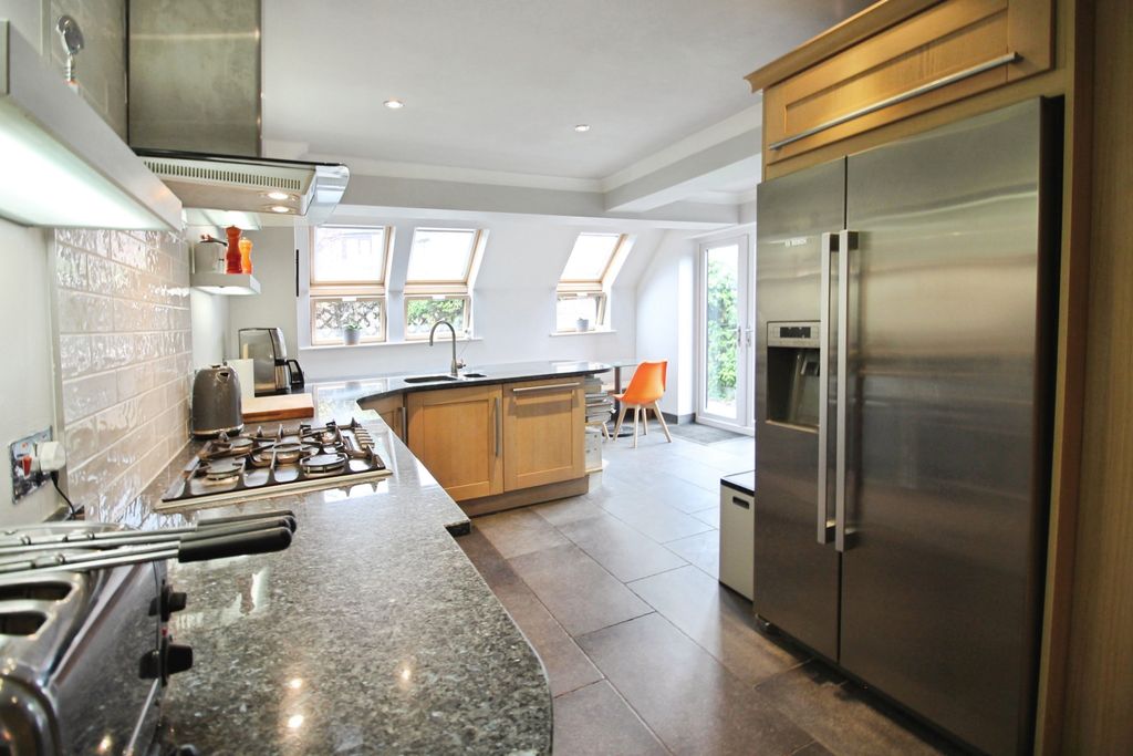 Property photo 2 of 34 Kitchen