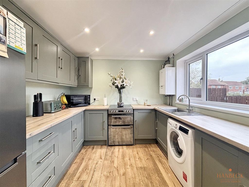 Property photo 2 of 18 Img_3305.Jpg