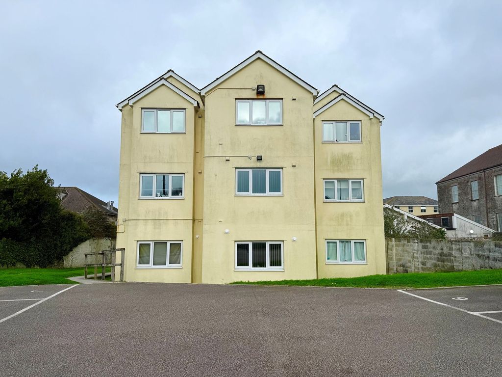 Property photo 1 of 8