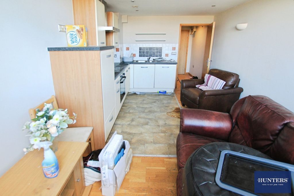 Property photo 2 of 18 Pbox-Img.Jpg