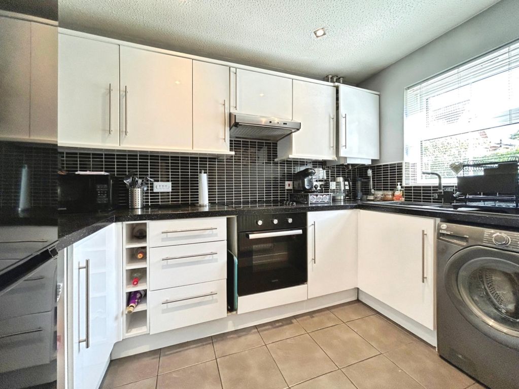 Property photo 3 of 21 Pbox-Img.Jpg