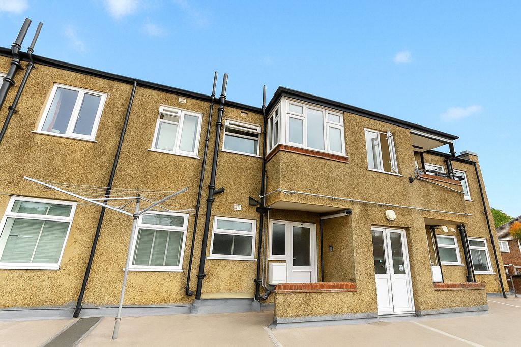 Property photo 1 of 7 Front Aspect