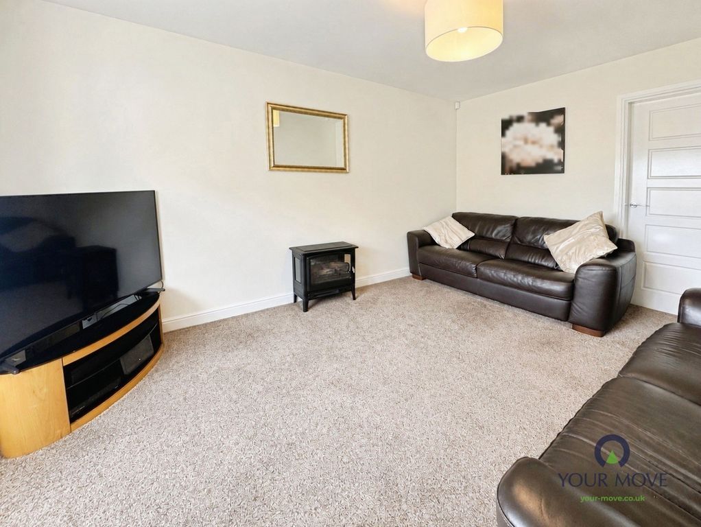 Property photo 3 of 18 Pbox-Img.Png