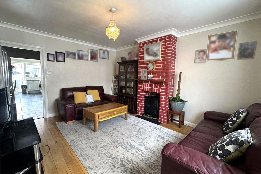 Property photo 2 of 17 Picture No. 38