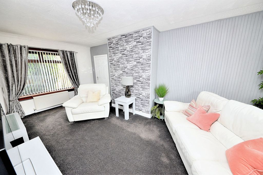 Property photo 3 of 23