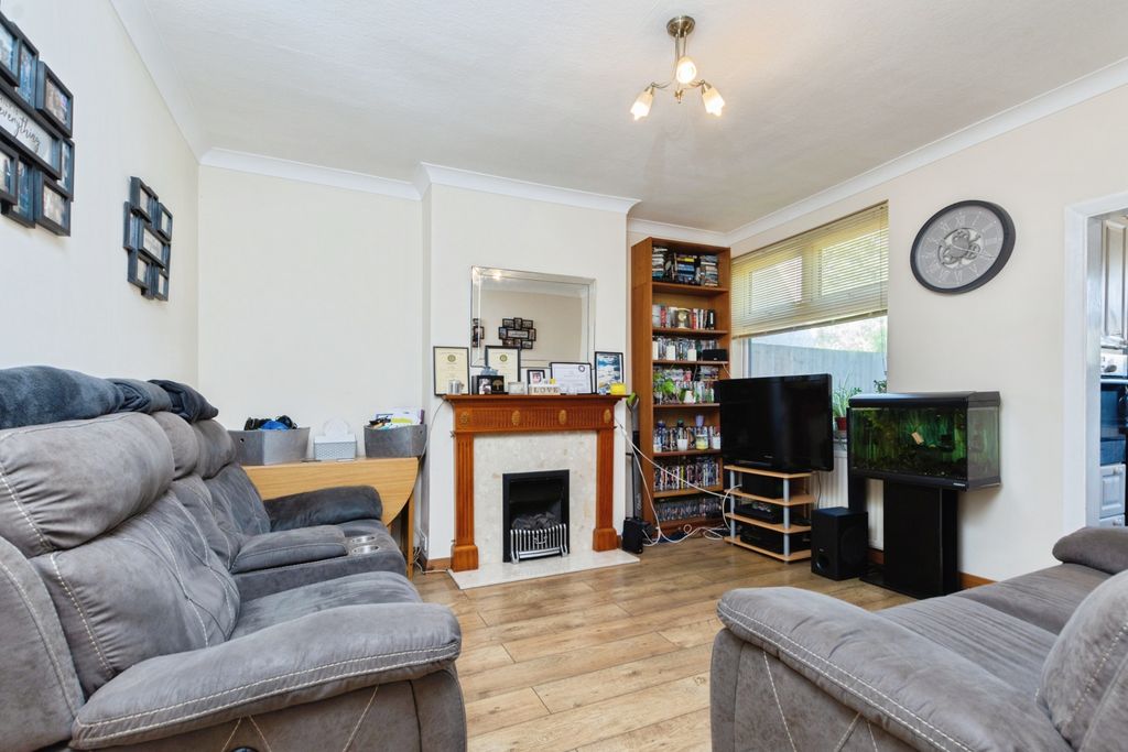Property photo 2 of 18 Reception Room