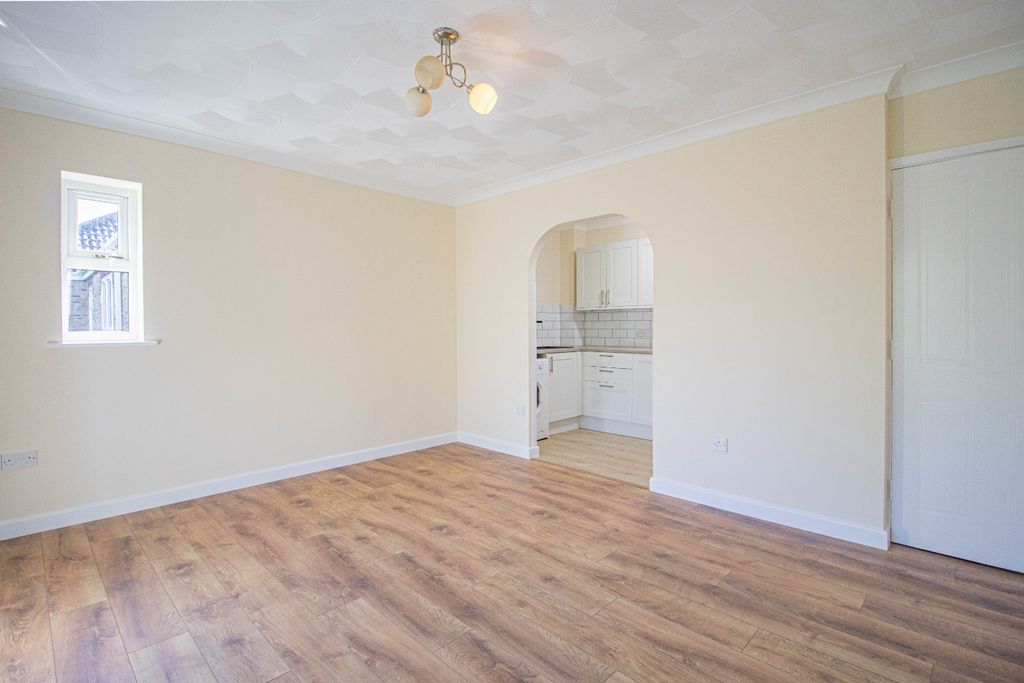 Property photo 3 of 9 5455434