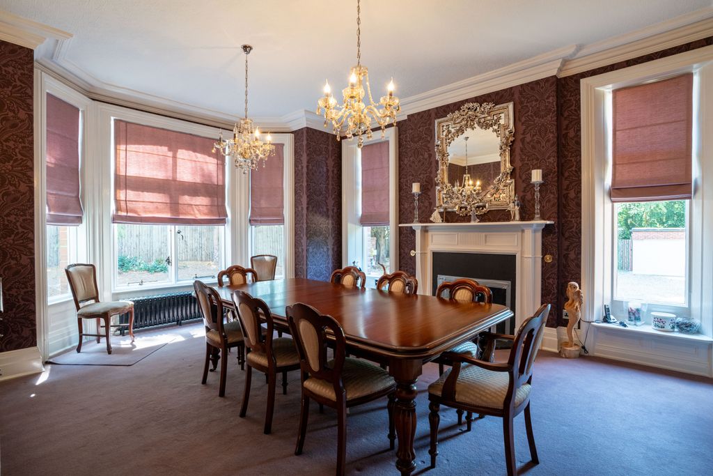 Additional image 4 of 6 bed detached house to rentComberton Road DY10