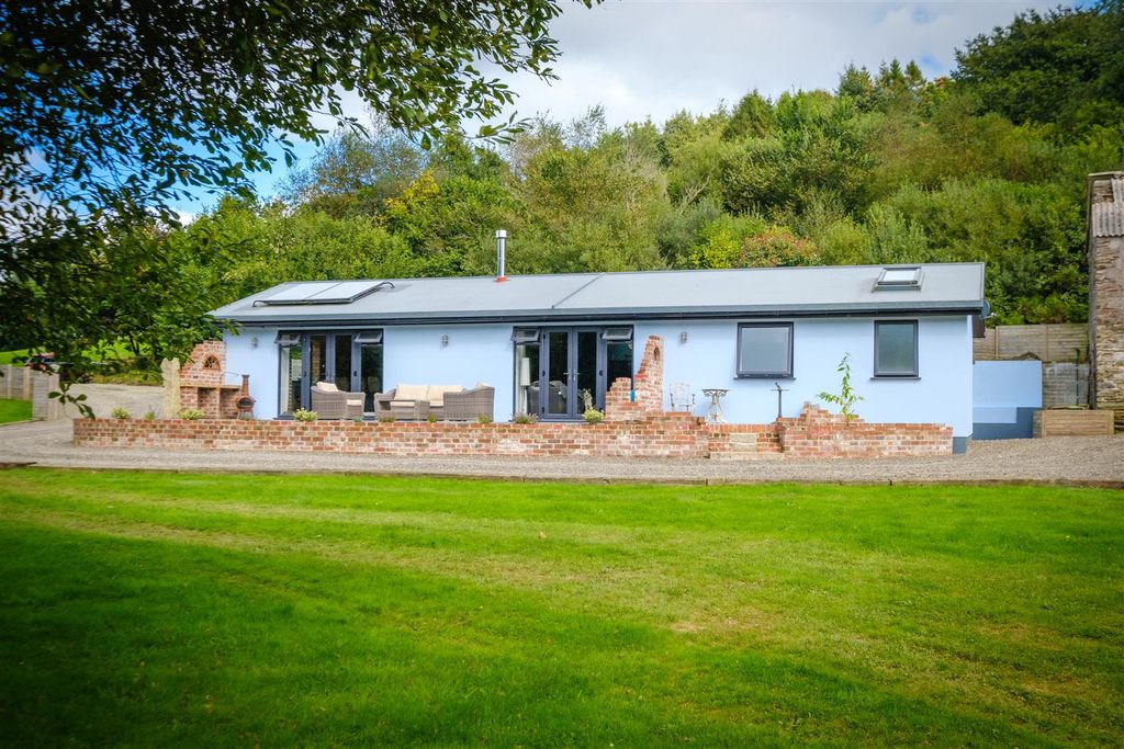 Property photo 1 of 16 Parry Landlooe Bridge Farm-69.Jpg