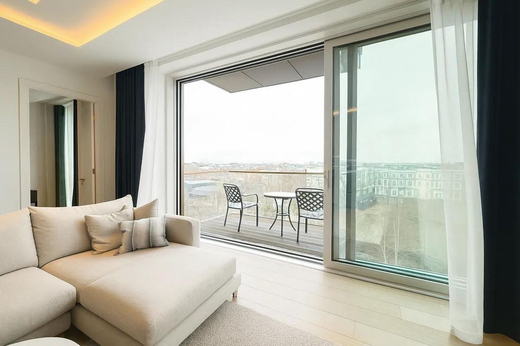 Property photo 3 of 20