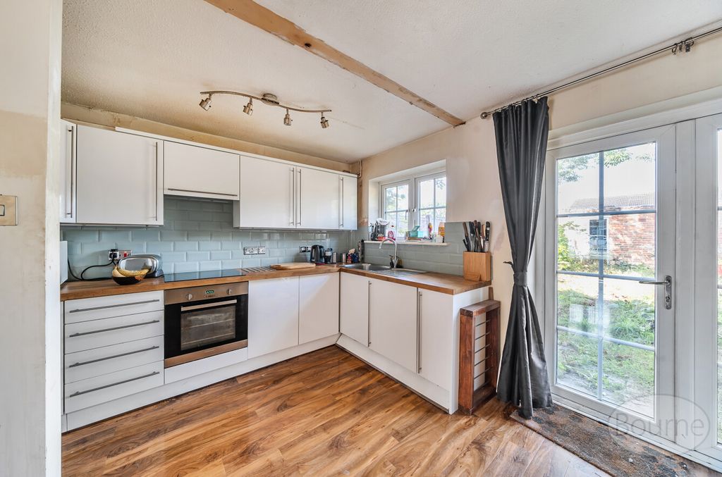 Property photo 2 of 10 421Dae6F-d9c3-49A...