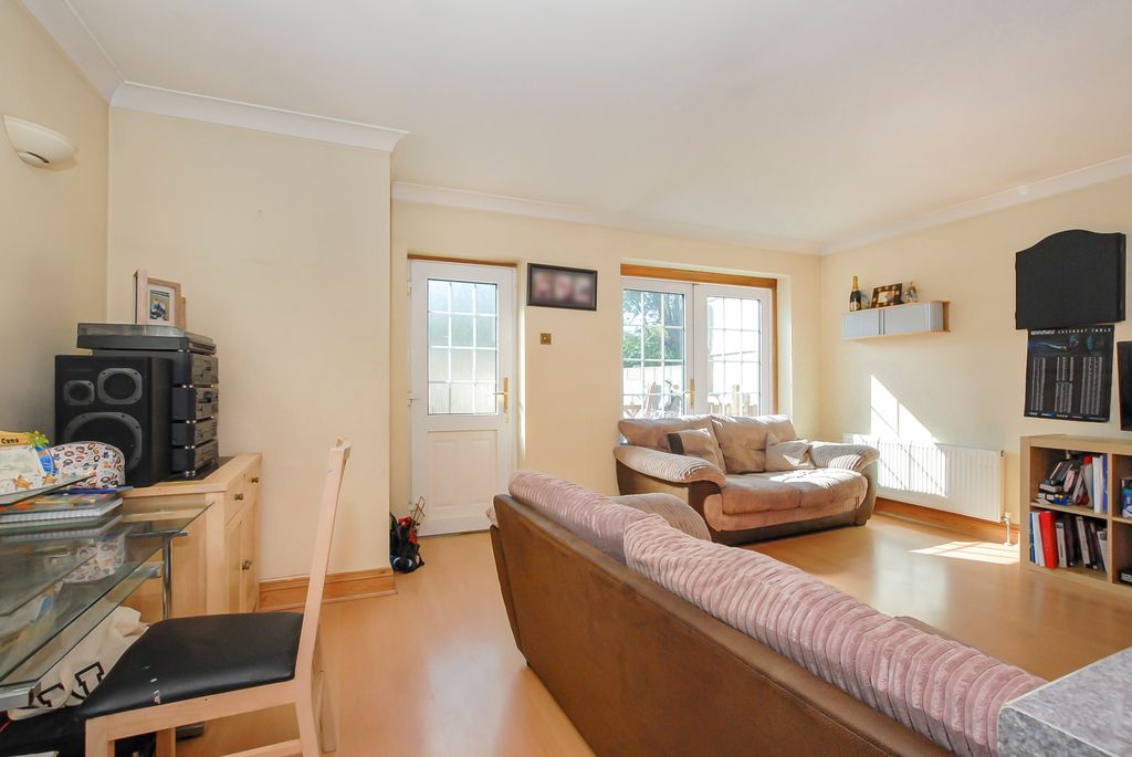 Property photo 3 of 13 Dsc_3548