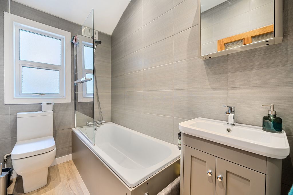 Property photo 3 of 13 Bathroom