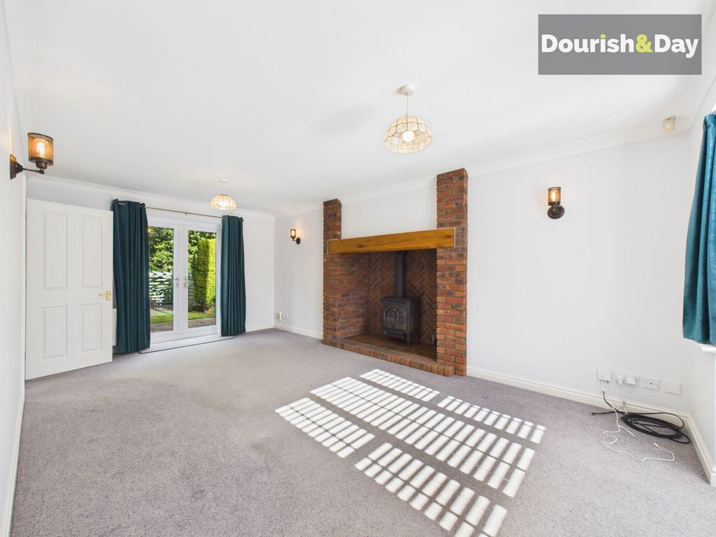 Property photo 3 of 48