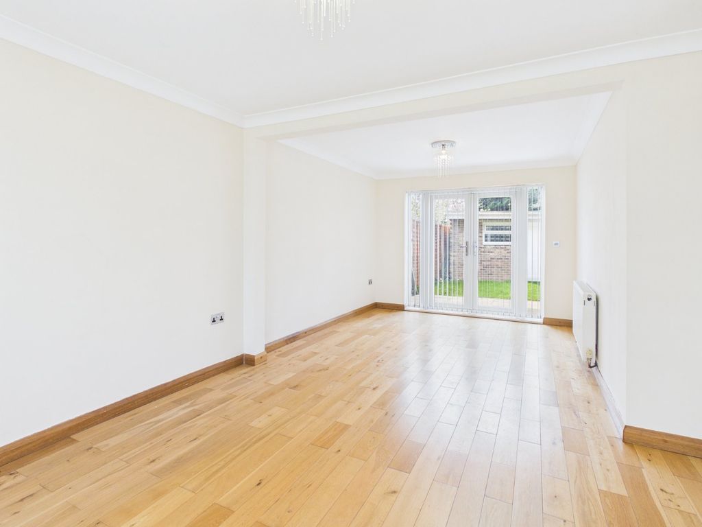 Property photo 3 of 17 Picture No. 35