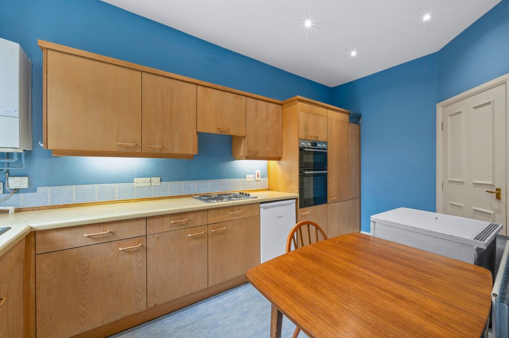 Property photo 3 of 11 Picture No. 22