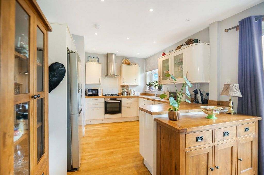 Additional image 4 of 4 bed bungalow for saleHillside Road, Cardross, Dumbarton, Argyll And Bute G82