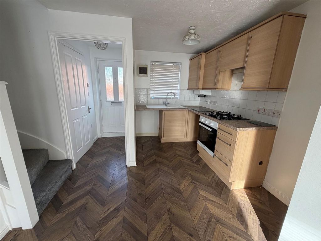 Property photo 3 of 7 Kitchen 2026.Jpg