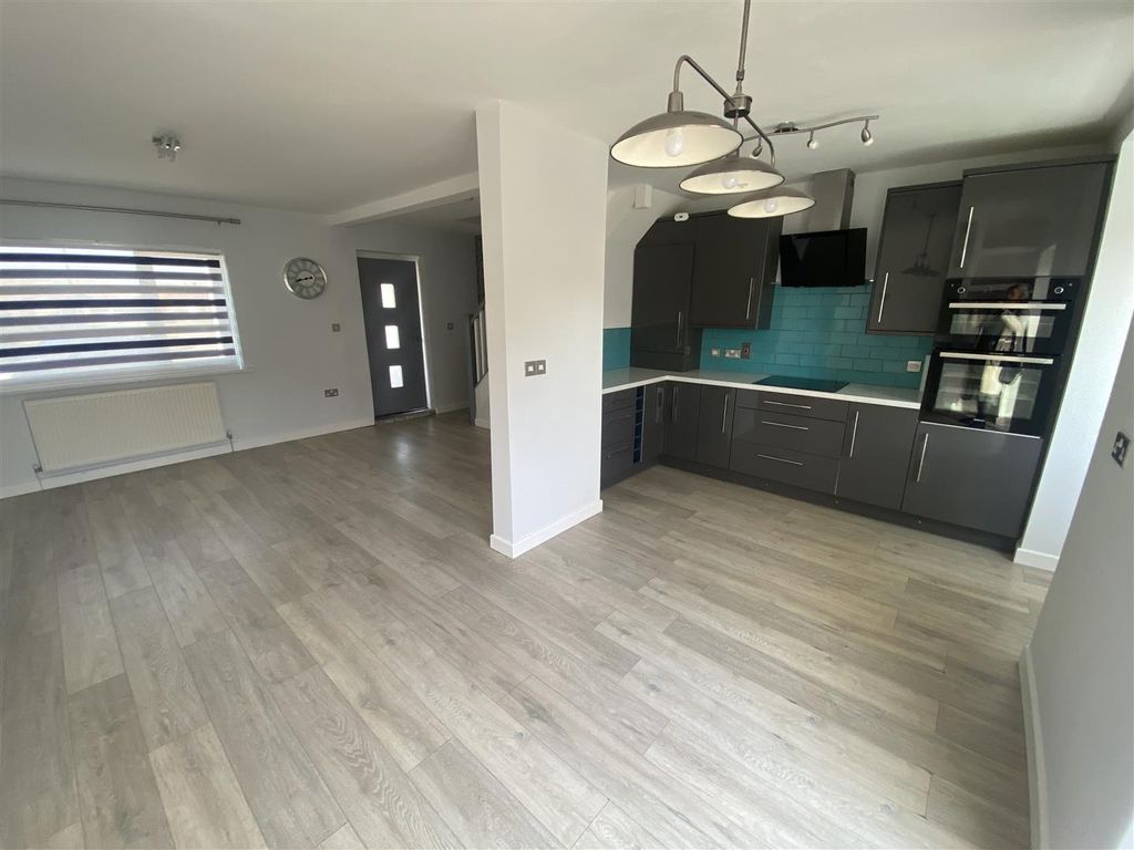 Property photo 3 of 13 Img_8555.Jpeg