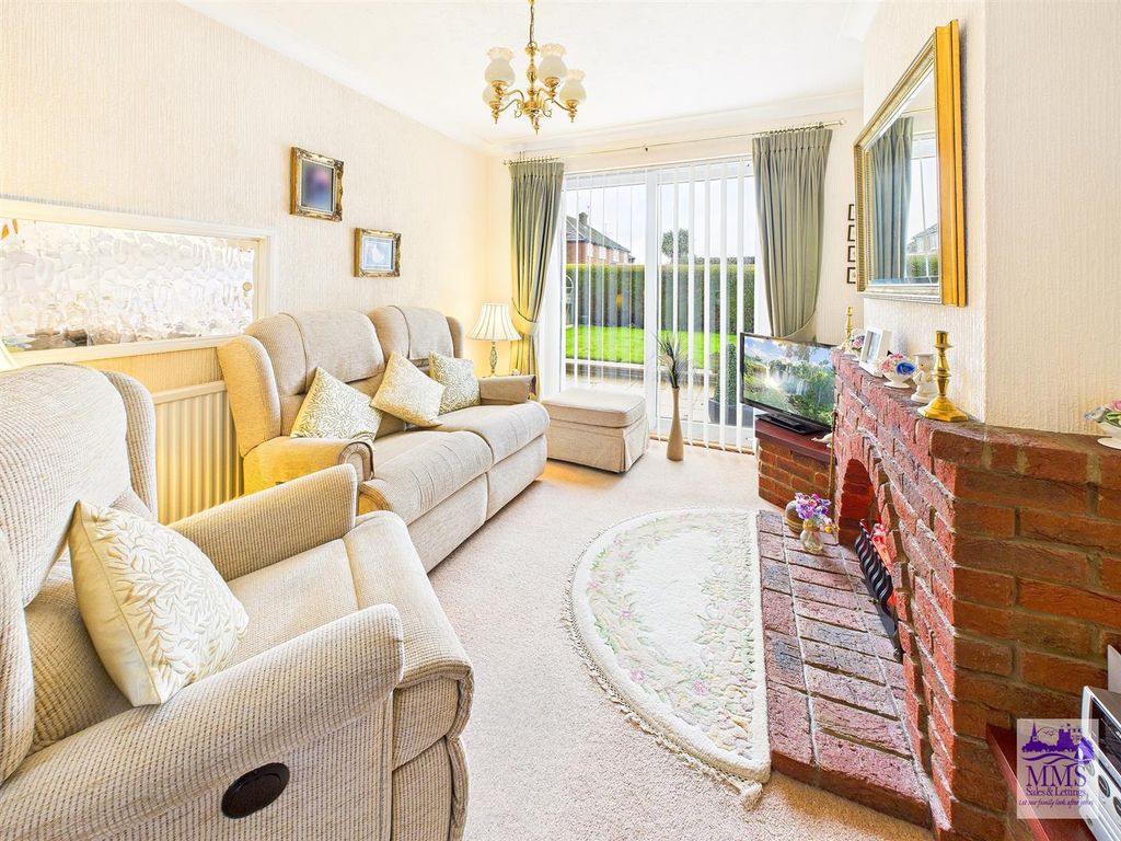 Property photo 3 of 13 Cam04098G0-Pr0148-Still008.Jpg