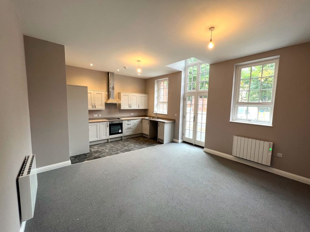 Property photo 3 of 8