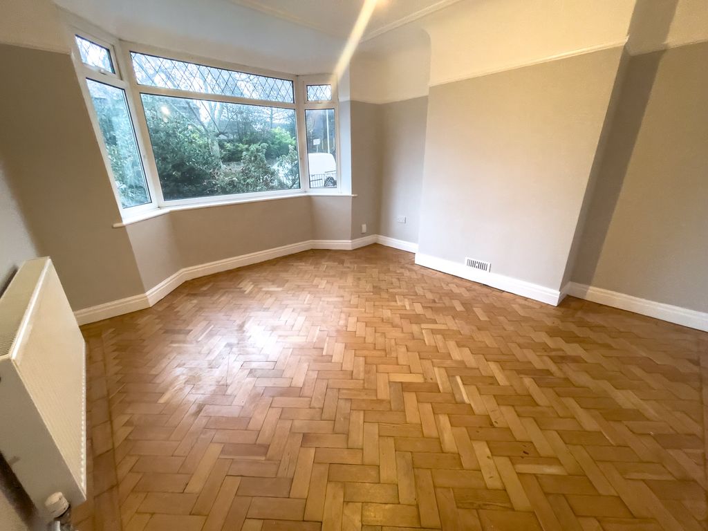 Property photo 1 of 13 Img_7082