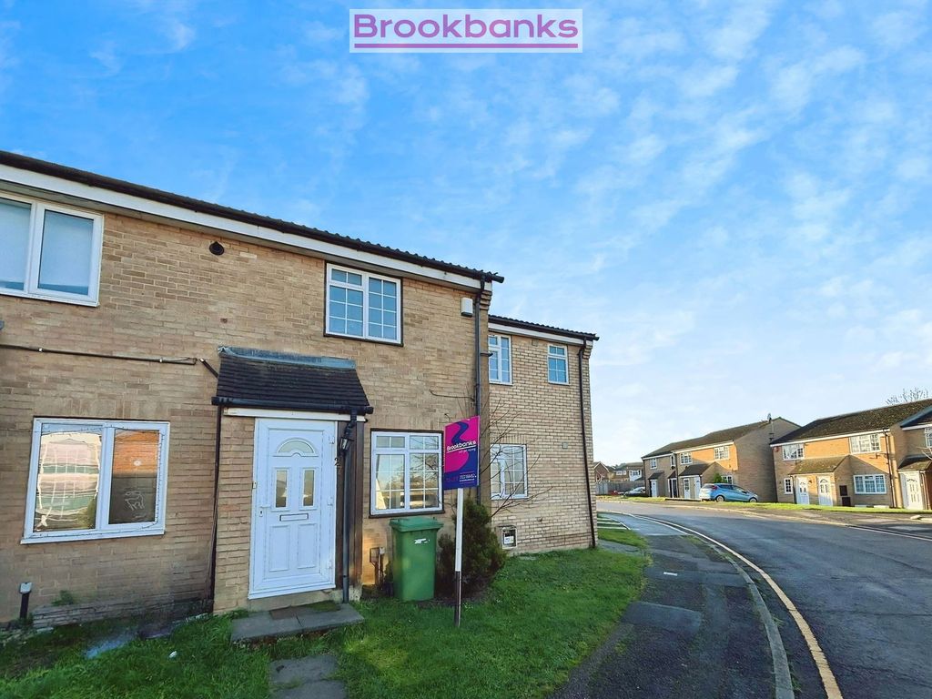 Property photo 2 of 8