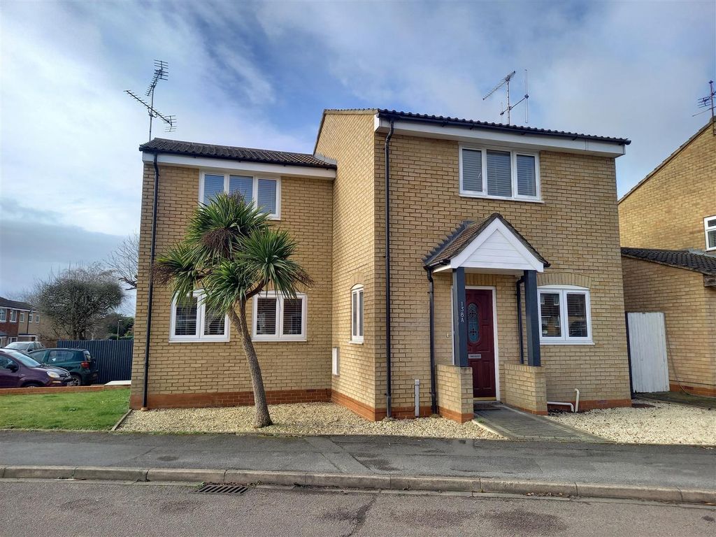 Property photo 2 of 20