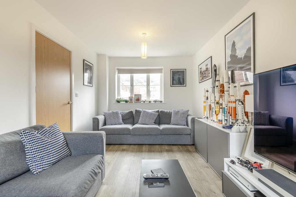 Property photo 3 of 29