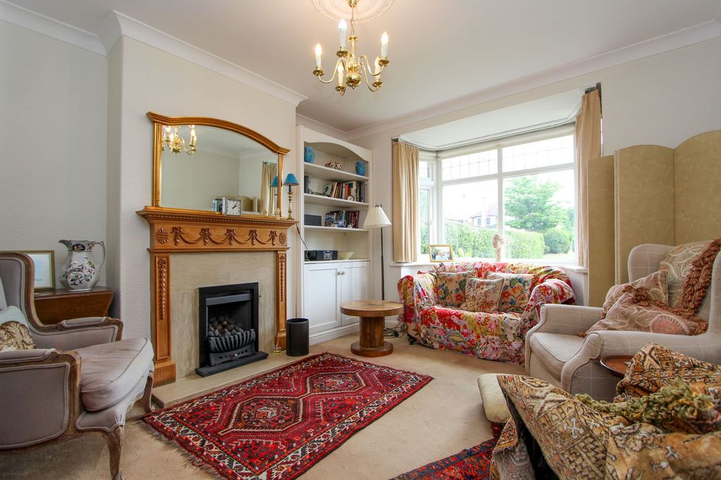 Property photo 2 of 22