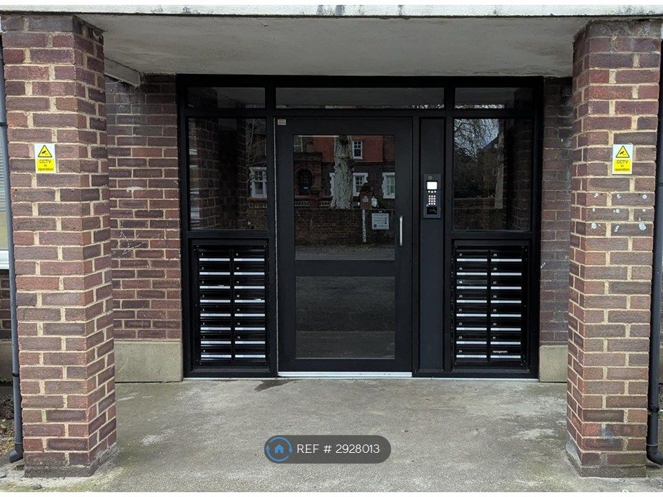 Property photo 2 of 12 Entrance