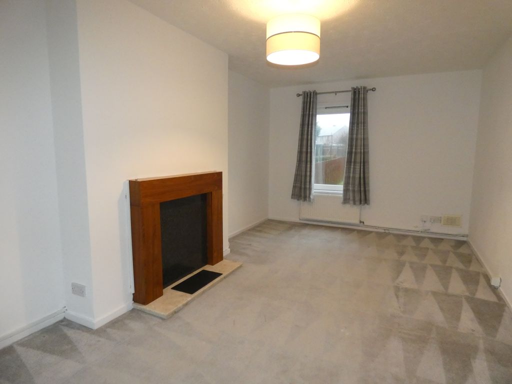 Property photo 3 of 17 Lounge