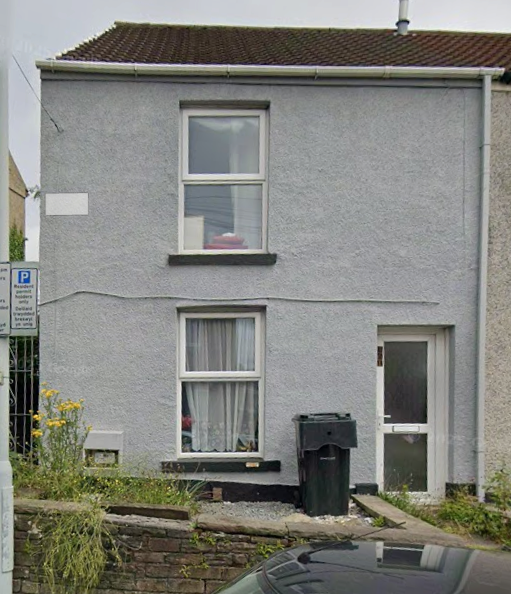 Property photo 1 of 2