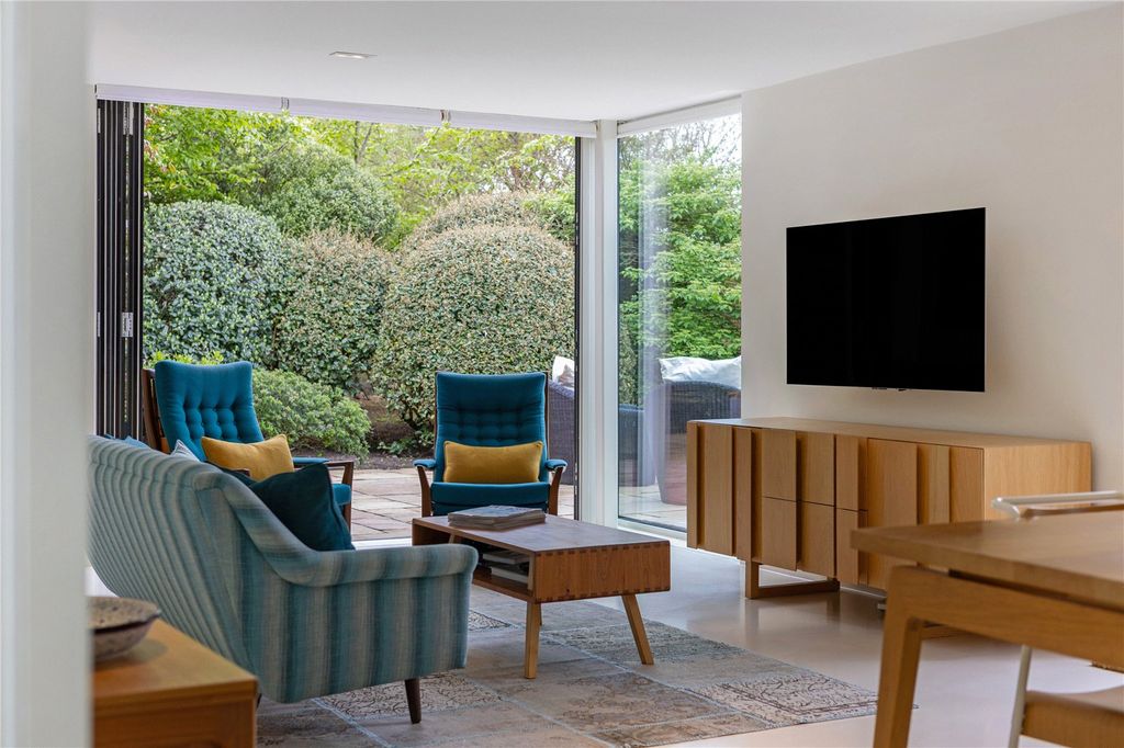 Additional image 10 of 6 bed detached house for saleWinter Hill Road, Cookham Dean, Maidenhead, Berkshire SL6
