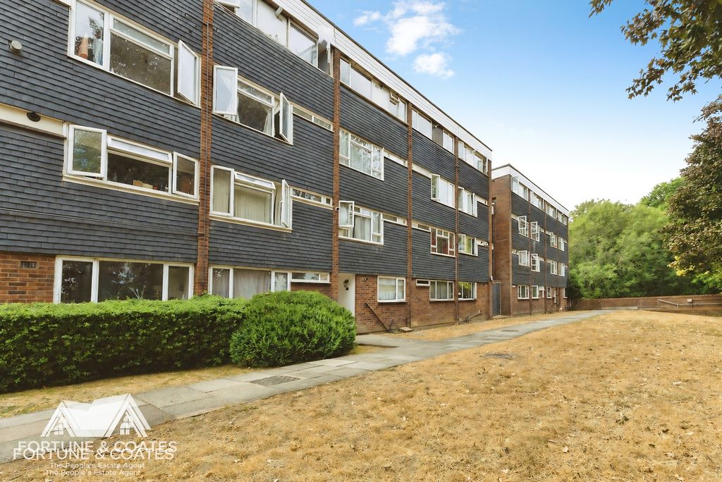 Property photo 1 of 15 Pbox-Img.Png