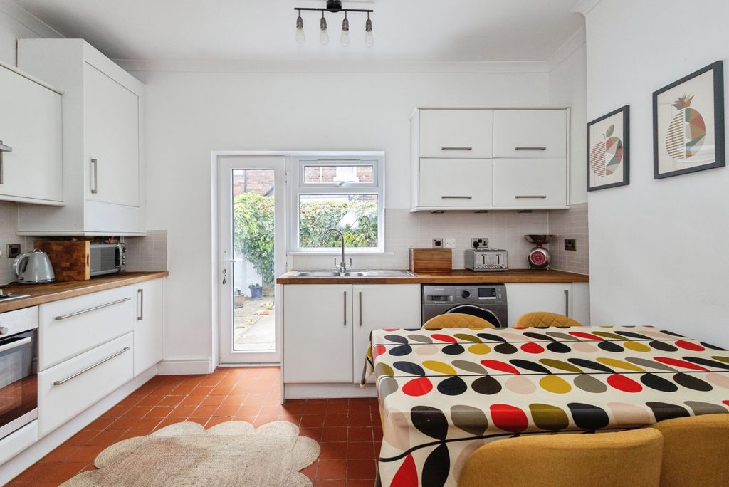 Property photo 2 of 23 Pbox-Img.Jpg