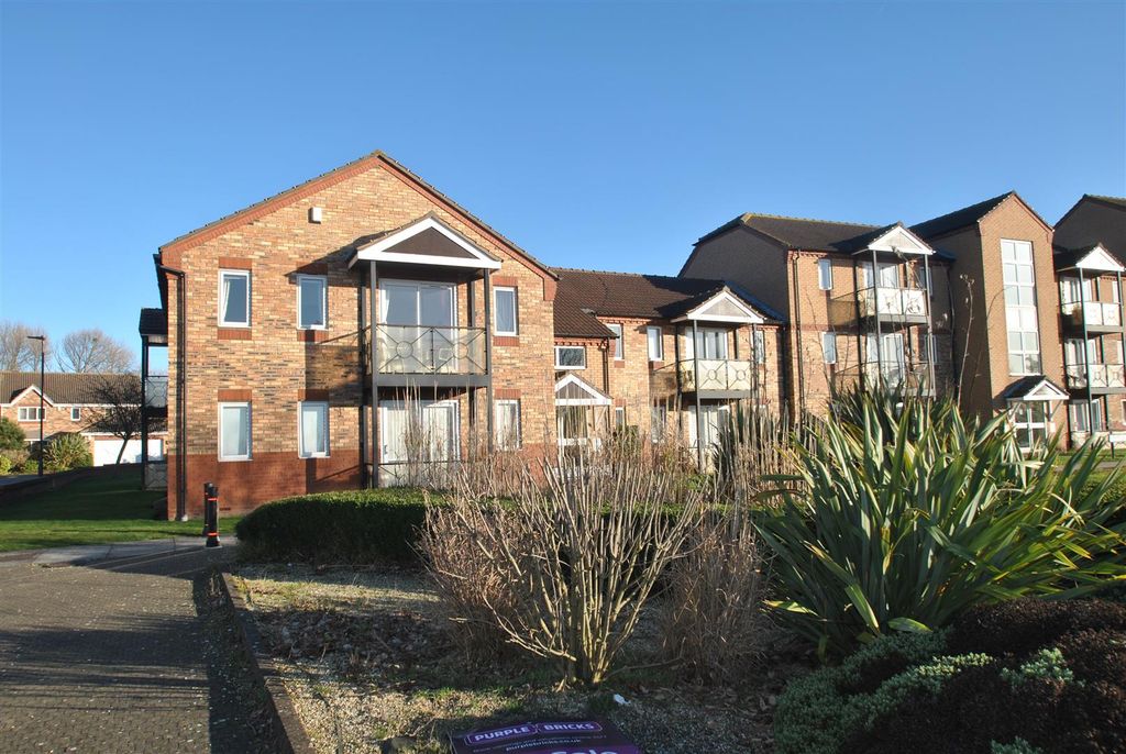 Property photo 1 of 9