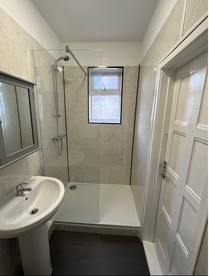 Property photo 3 of 5 Bathroom