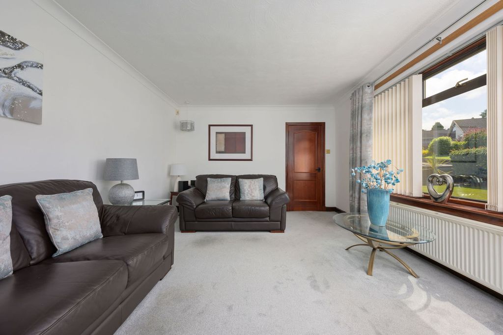 Property photo 3 of 50
