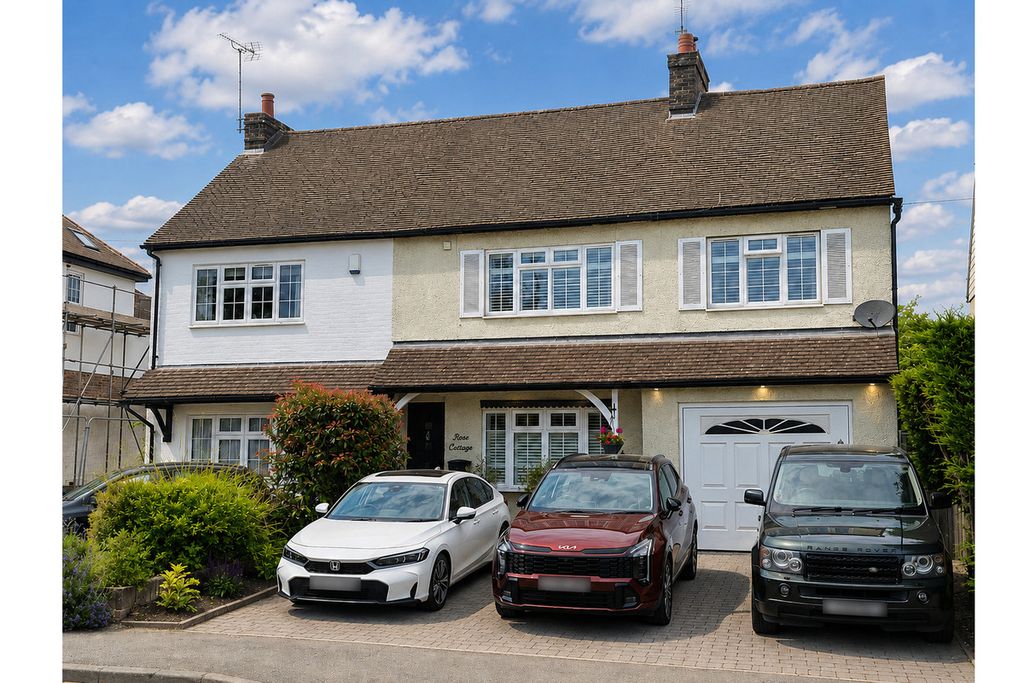 Property photo 1 of 33