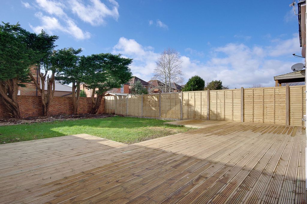 Property photo 3 of 41