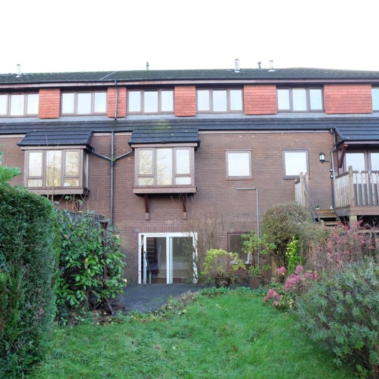 Property photo 2 of 14