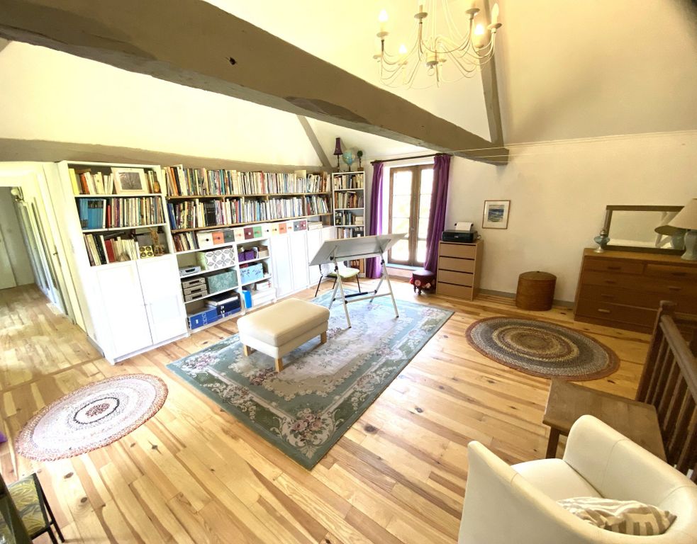 Property photo 2 of 29